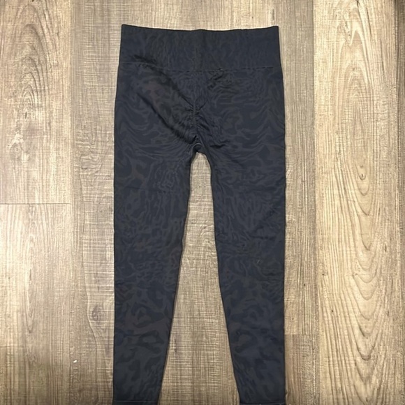 Gymshark Adapt Safari Leggings - Picture 2 of 2